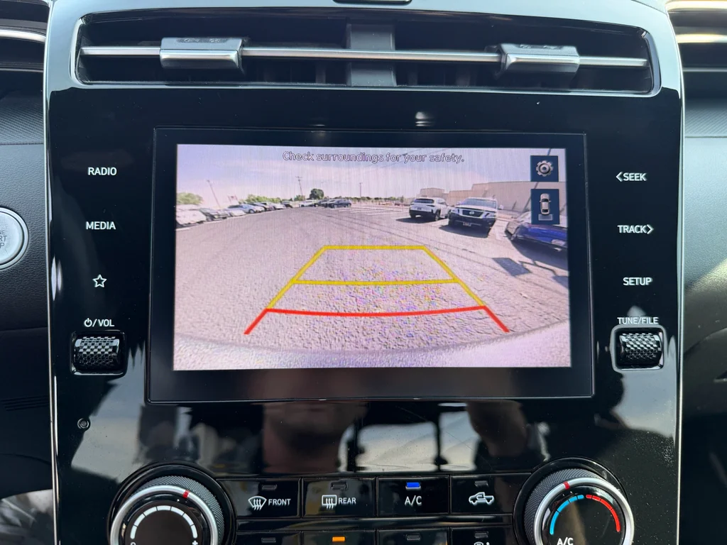 Used 2023 Phantom Black Hyundai SEL image 22