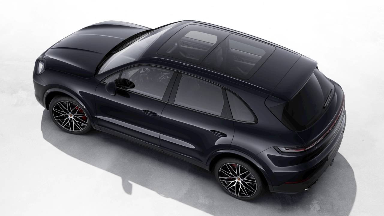 New 2026 Chromite Black Metallic Porsche S image 4