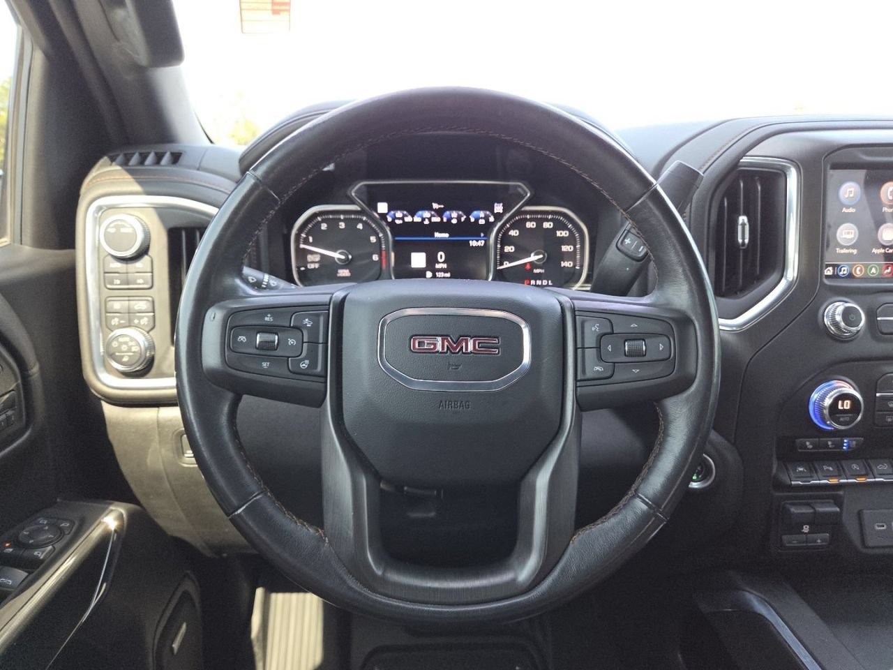 Used 2021 ONYX BLACK GMC AT4 image 33