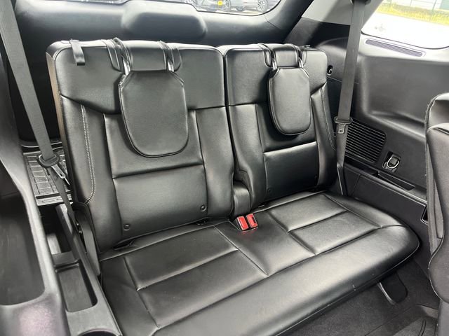 Used 2022 Black Metallic Ford Limited image 13