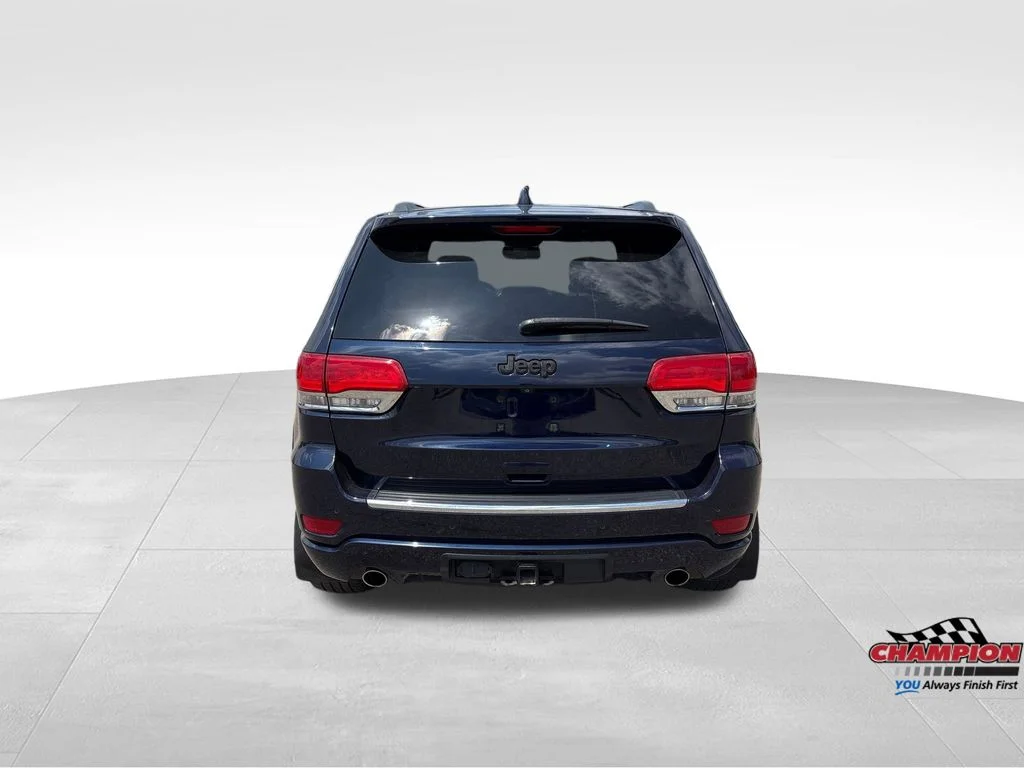 Used 2015 Blue Jeep Overland image 10