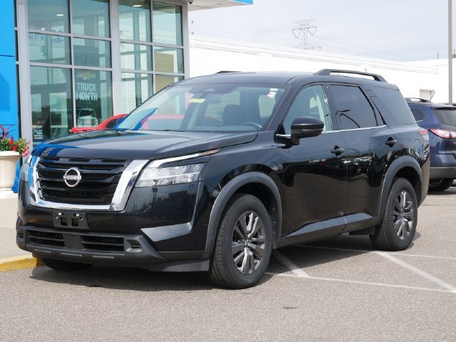 Used 2022 Nissan Pathfinder SV with VIN 5N1DR3BC0NC225102 for sale in Roseville, Minnesota