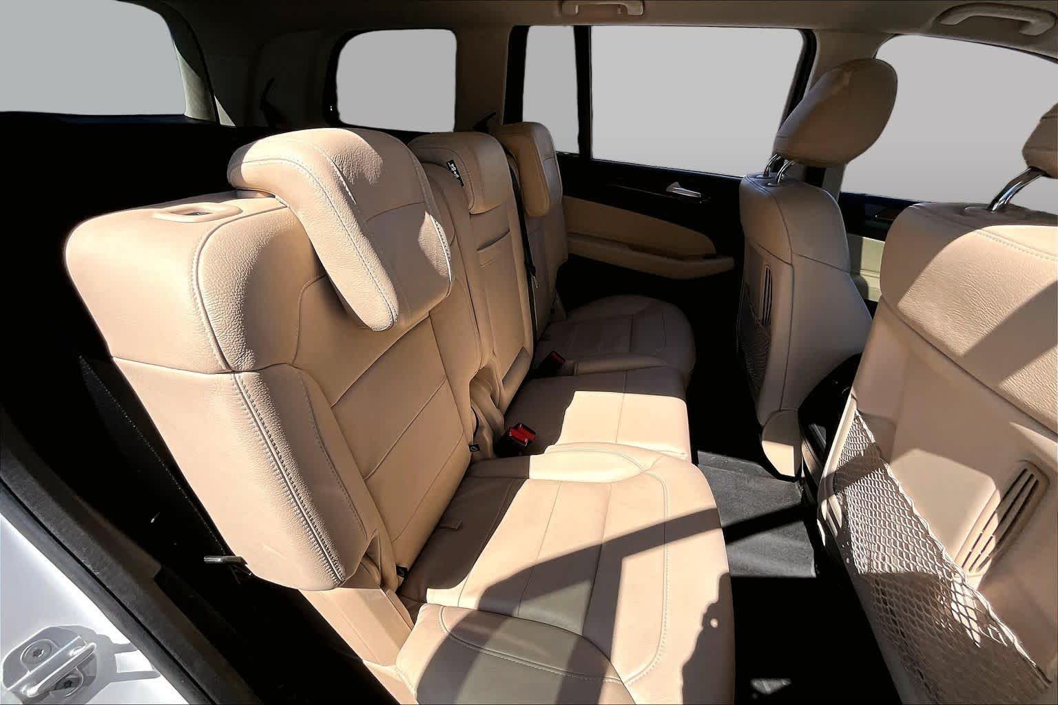Used 2017 Polar White Mercedes-Benz GLS 450 image 21