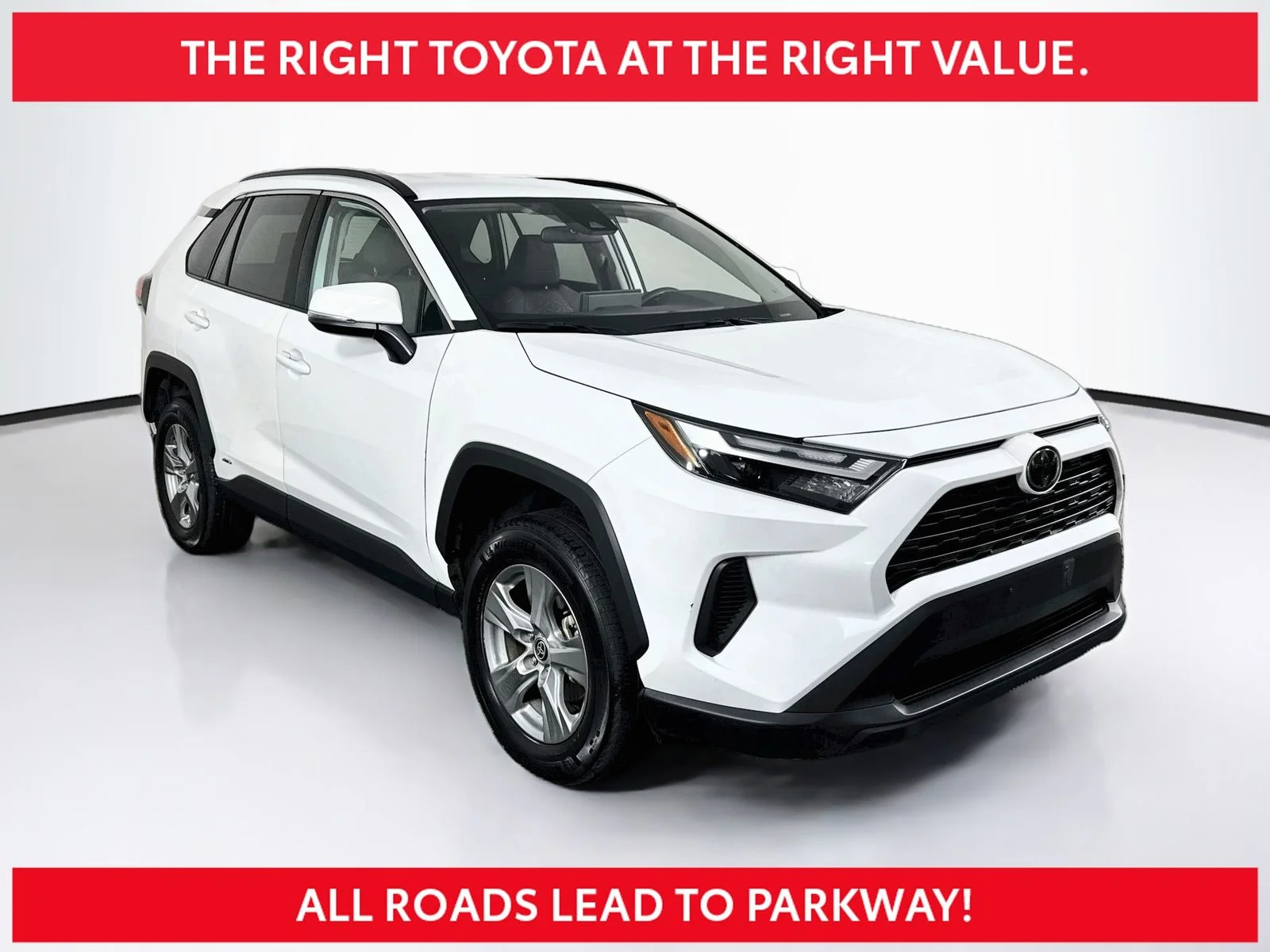 Certified Used 2025 White Toyota XLE image 1