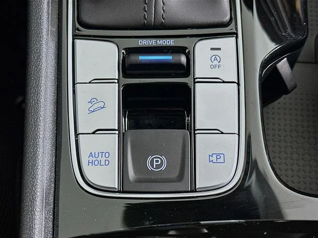 New 2026 Silver Hyundai SEL image 19