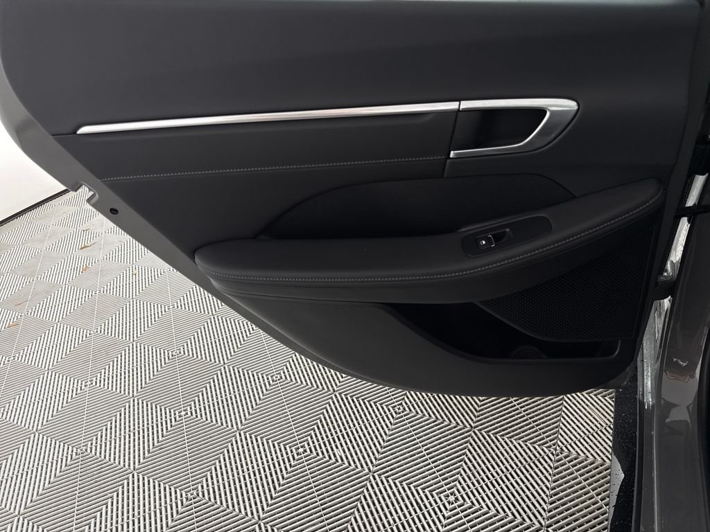 2023 Hyundai Sonata Limited - Photo 14