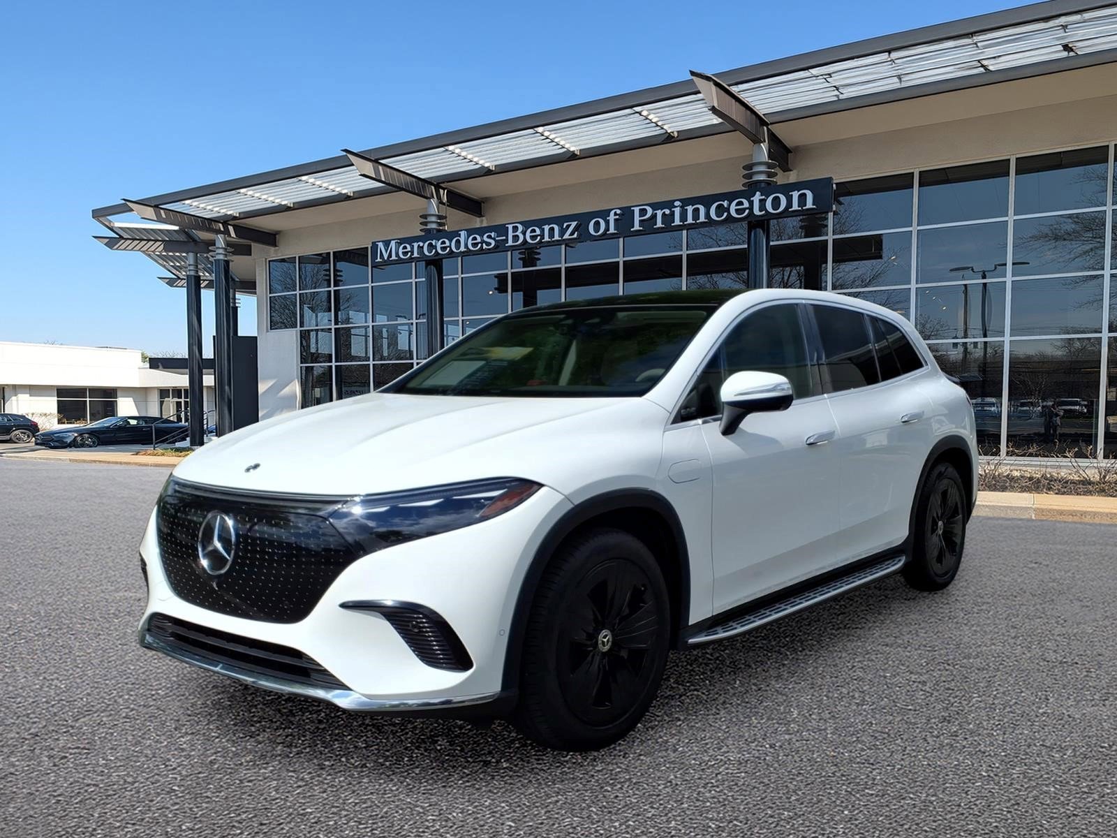 Certified Used 2023 Polar White Mercedes-Benz EQS 450+ SUV image 7