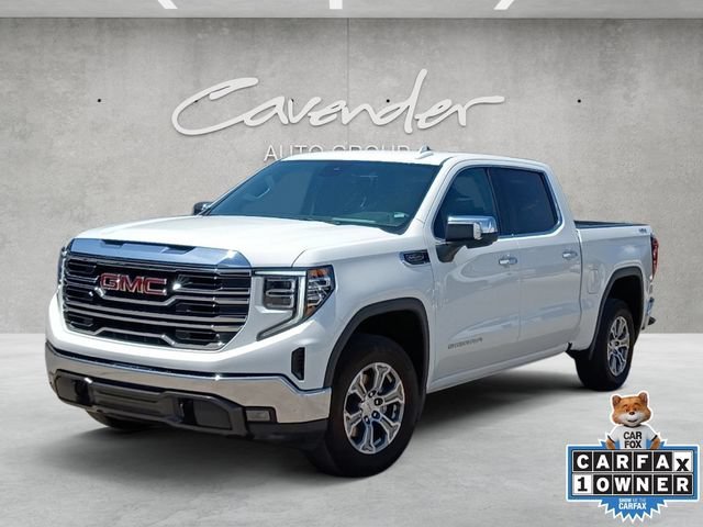 Used 2025 Summit White GMC SLT image 1