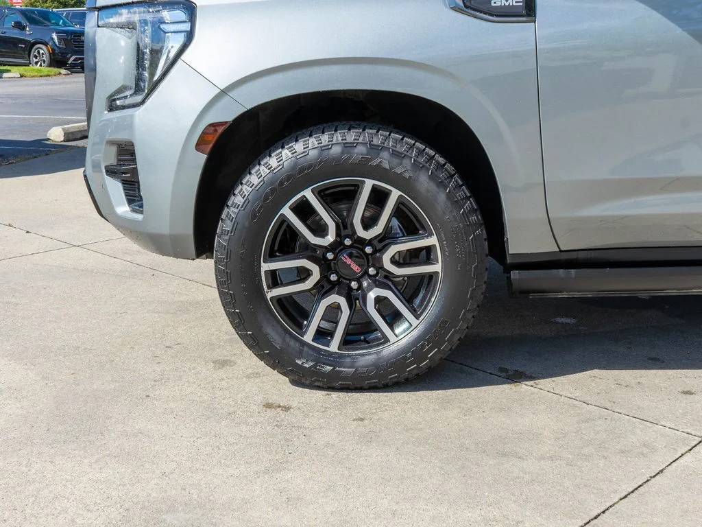 Used 2024 Silver GMC AT4 image 32