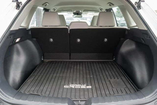 Used 2023 Beige Toyota L image 11