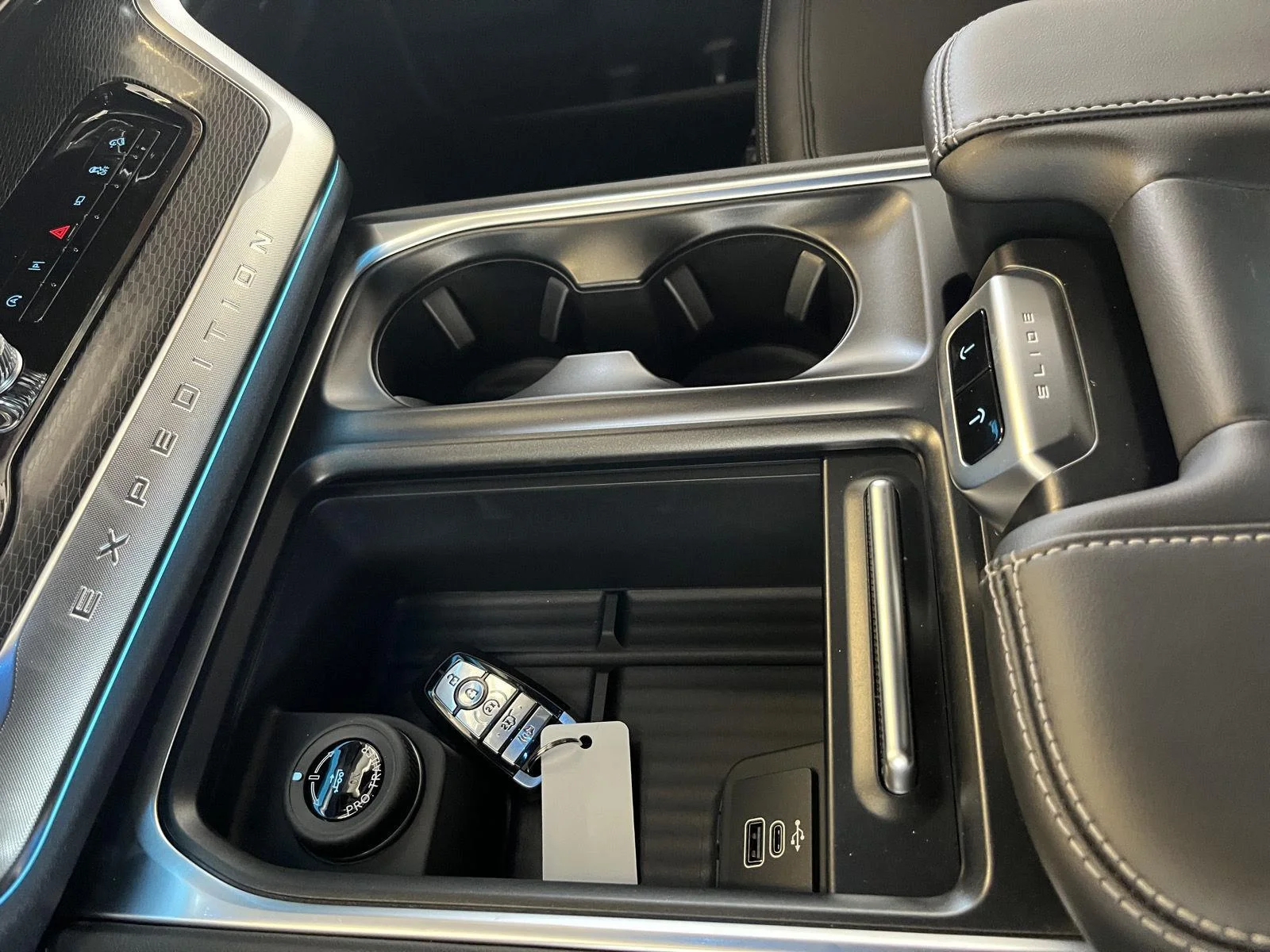 New 2026 Dark Matter Gray Metallic Ford Platinum® image 27