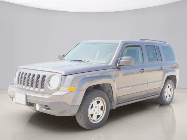 Pre-Owned 2015 Jeep Patriot SPORT