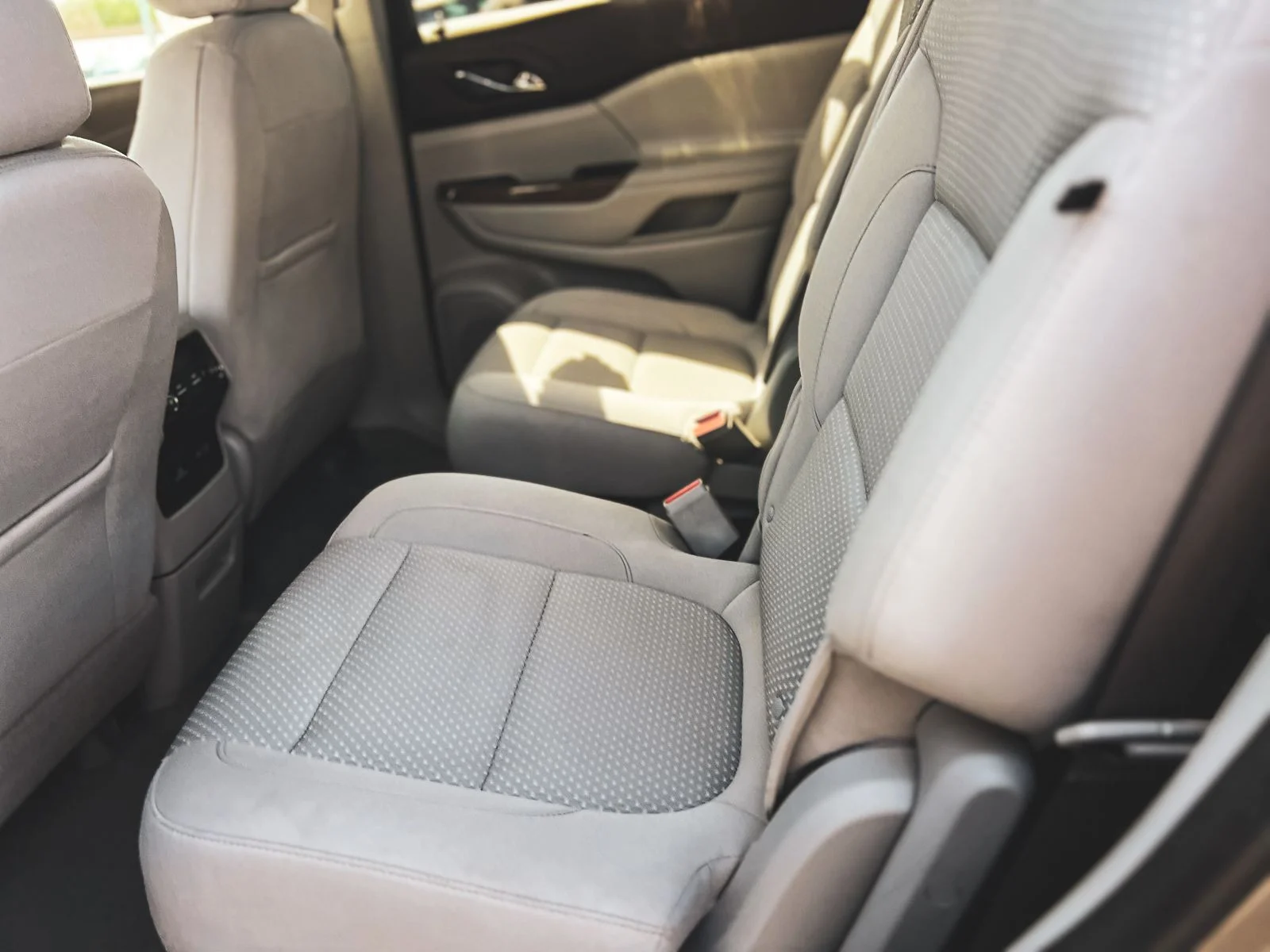2023 GMC Acadia SLE - Photo 15