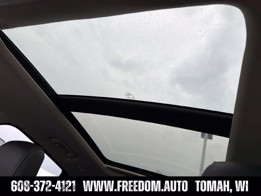 Used 2019 Lightning Blue Metallic Ford SEL image 20