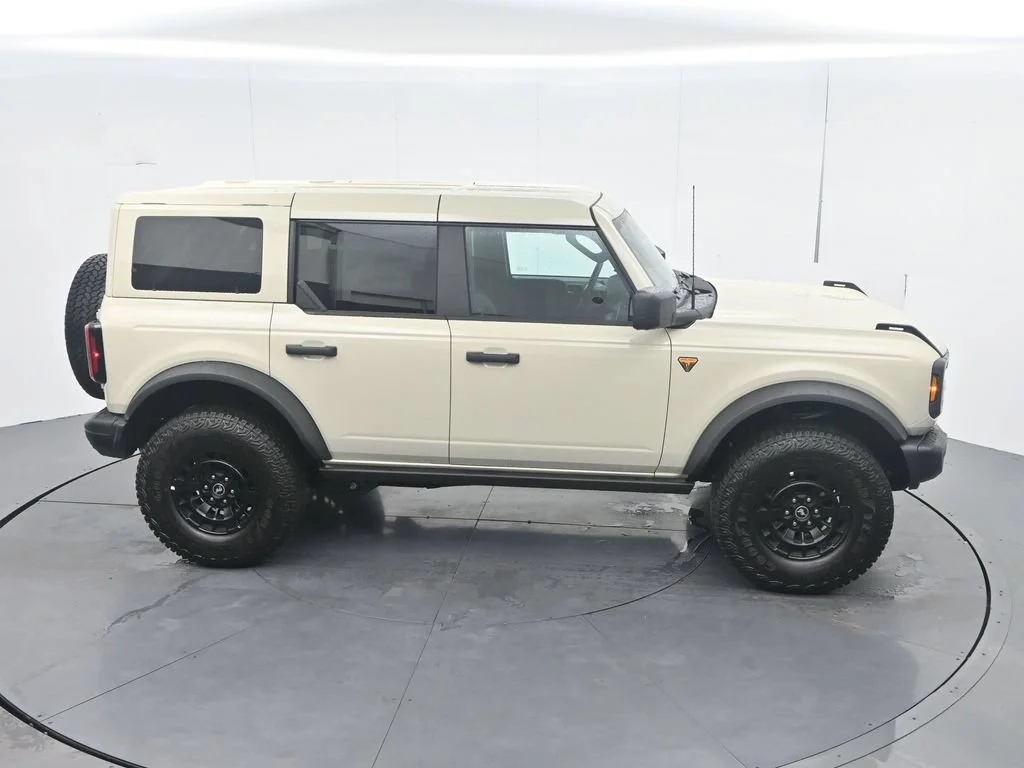 New 2026 Desert Sand Ford Badlands® image 45