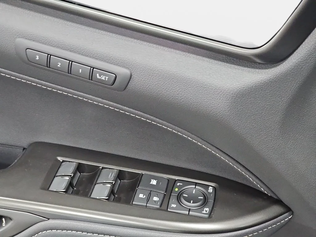 New 2026 Ultra White Lexus PREMIUM image 27