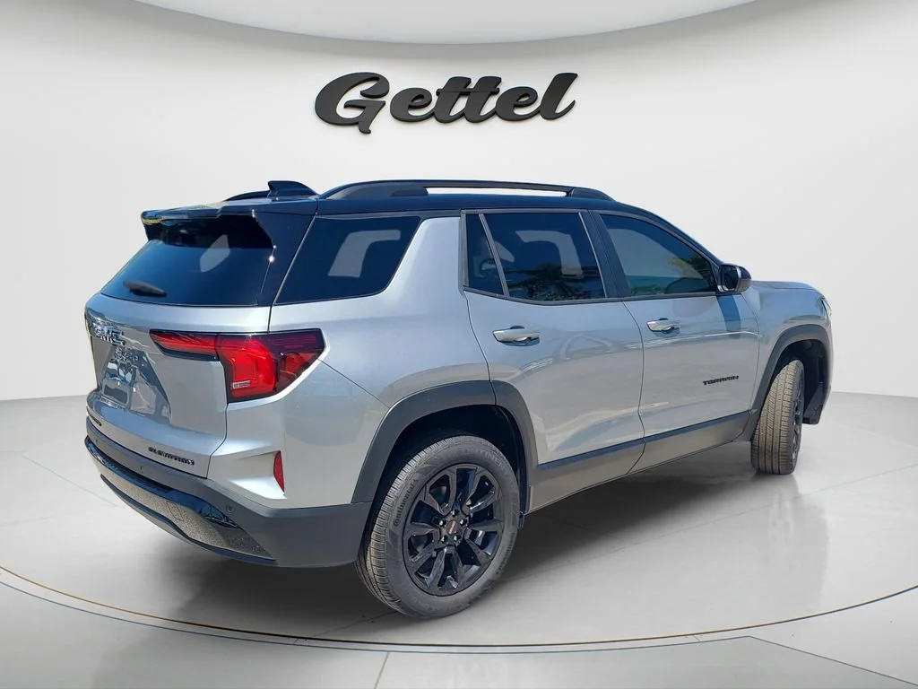 New 2026 Sterling Metallic GMC Elevation image 5