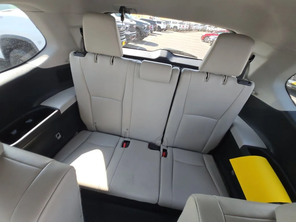 Used 2024 White Toyota XLE image 35