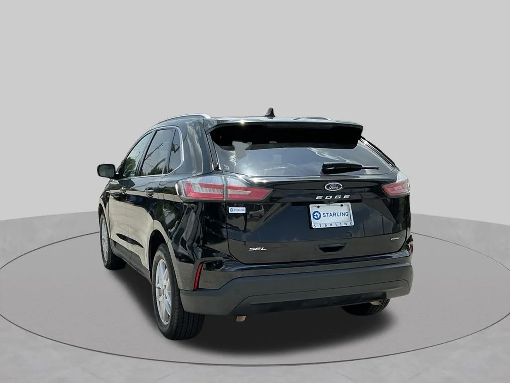 Used 2023 Black Ford SEL image 7