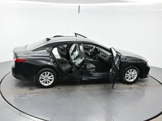 Used 2025 Midnight Black Me Toyota LE image 43