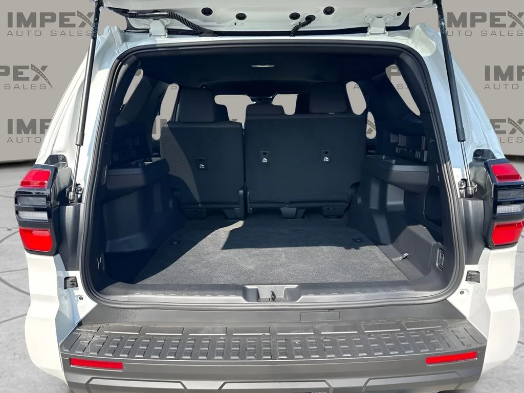 Used 2026 White Toyota SR5 image 28