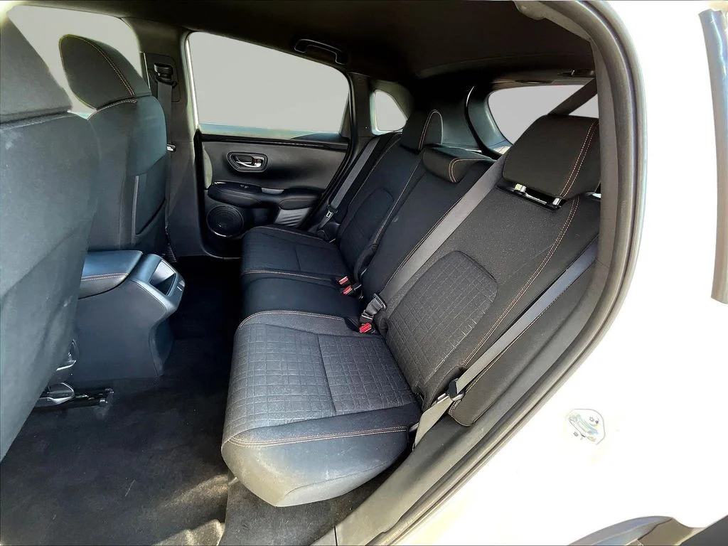 Used 2025 Platinum White Pearl Honda Sport image 24