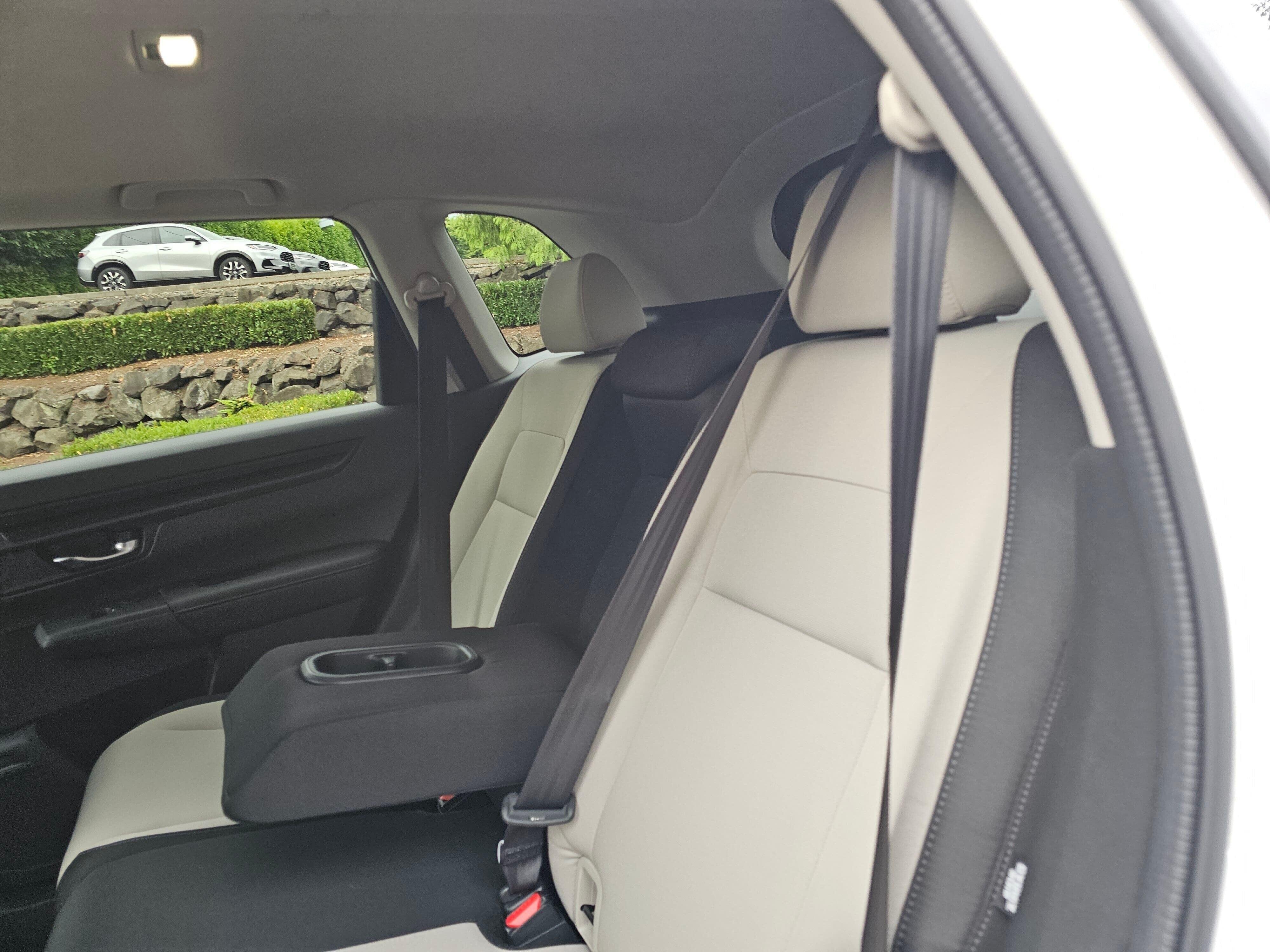 New 2026 Platinum White Pearl Honda EX image 19