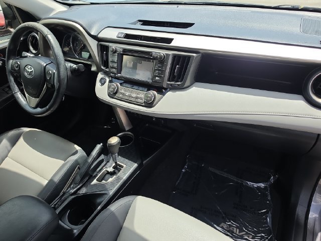 Used 2015 Magnetic Gray Metallic Toyota Limited image 12