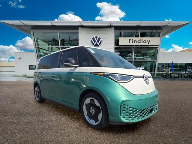 2025 Volkswagen ID. Buzz Pro S Plus 4Motion Two-Tone's photo