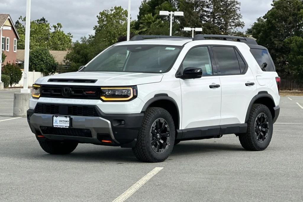 New 2026 Platinum White Pearl Honda TrailSport Elite image 8