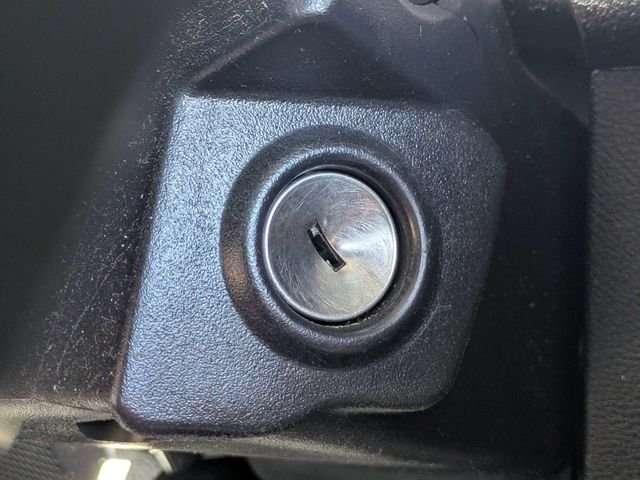 Used 2015 Green Jeep Unlimited Sahara image 29