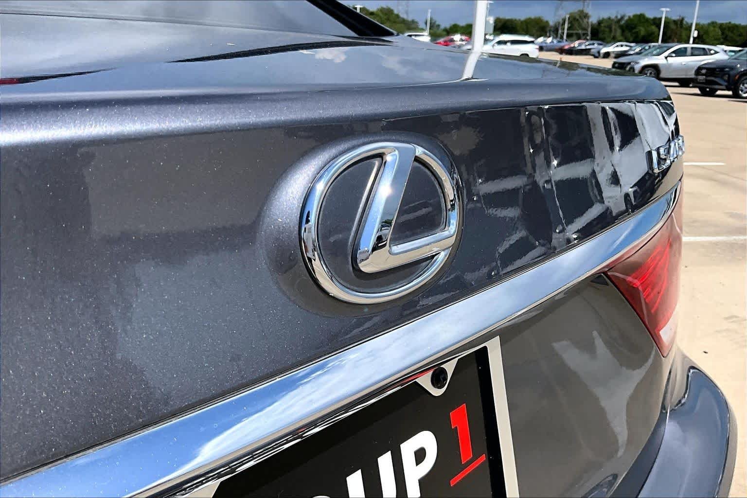 Used 2015 Nebula Gray Pearl Lexus  image 31
