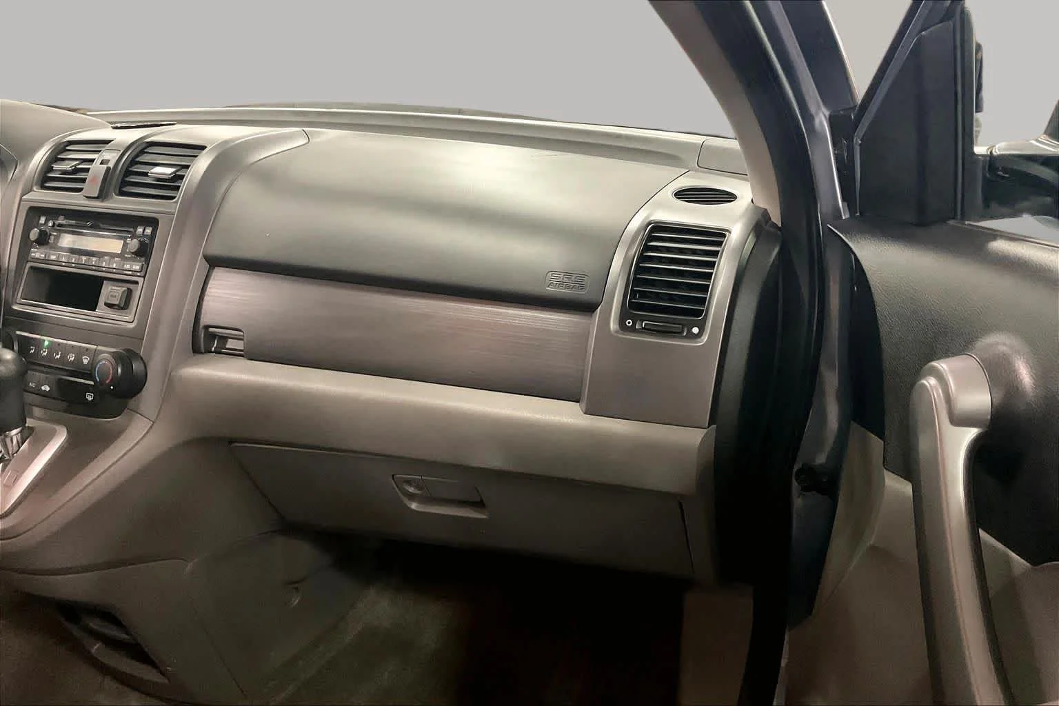 Used 2009 Glacier Blue Metallic Honda LX image 17