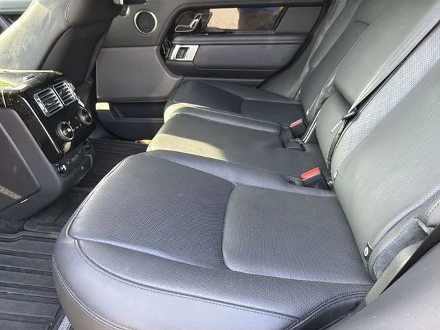 Used 2021 Black Land Rover Westminster image 10