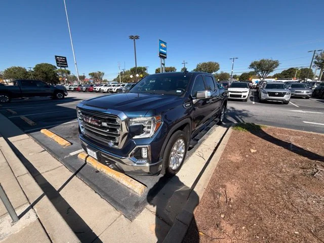 Used 2020 PACIFIC BLUE METALLIC GMC SLT image 1