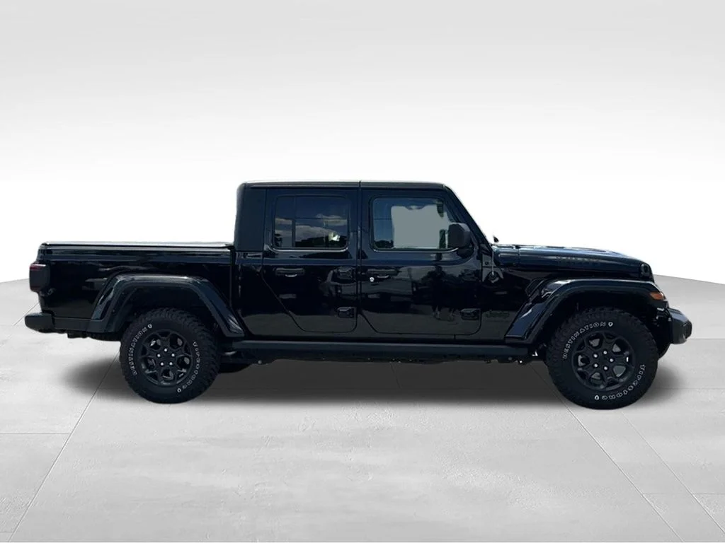 Used 2023 Black Jeep Willys image 12