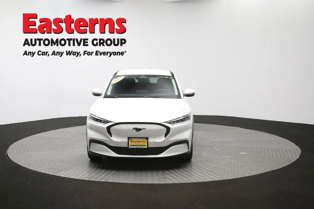 Used 2021 White Ford Select image 53