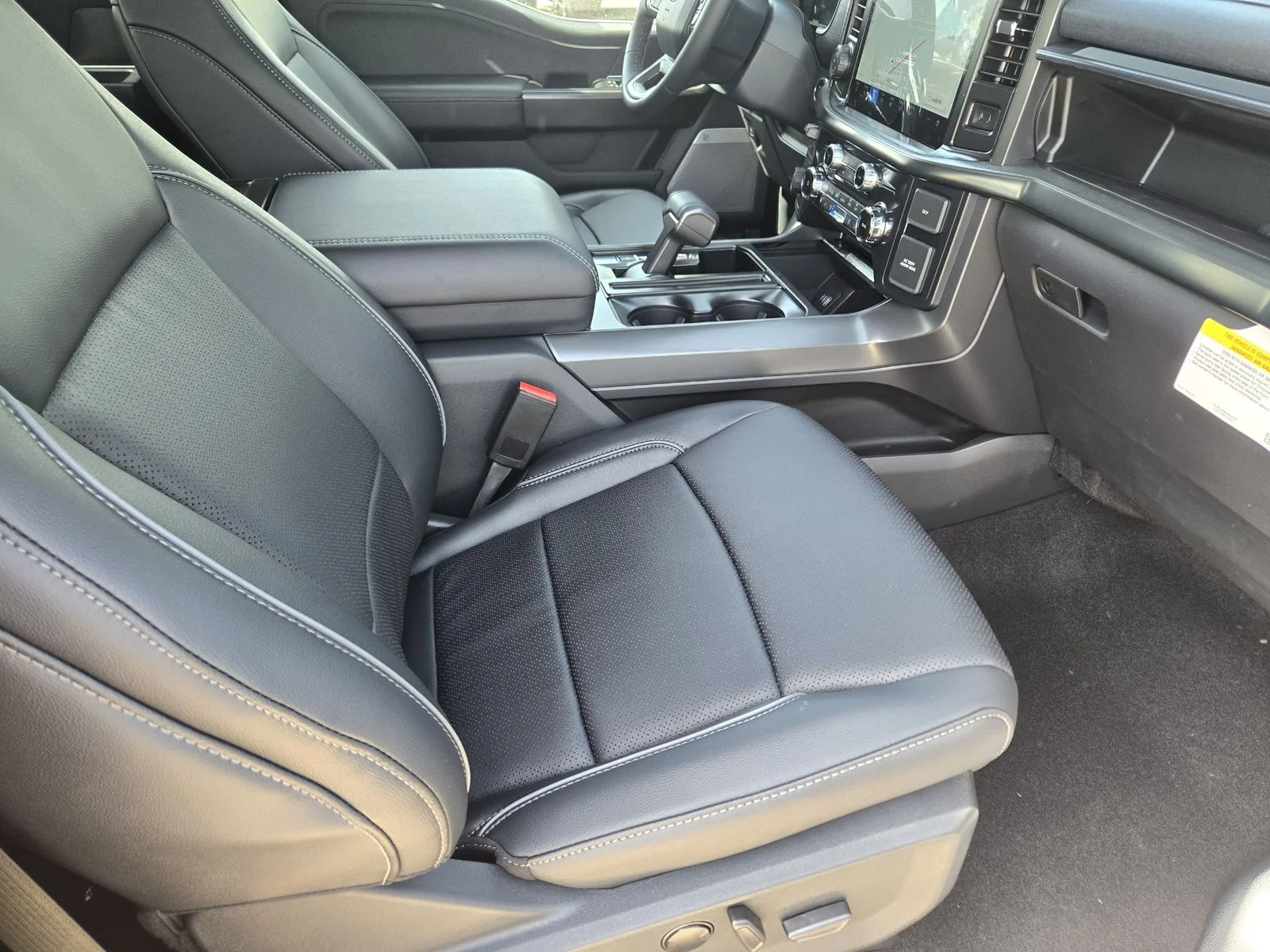 New 2026 Iconic Silver Metallic Ford Lariat® image 9