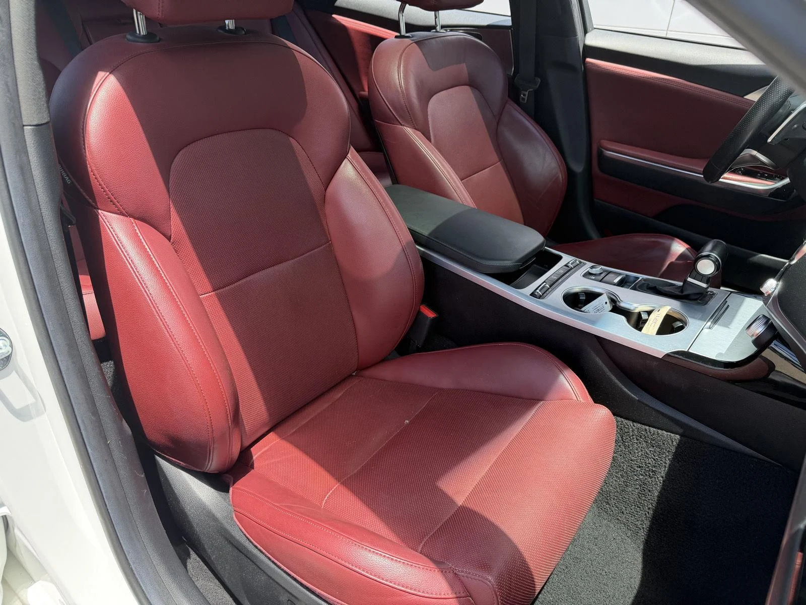 Used 2022 Snow White Pearl Kia GT1 image 21