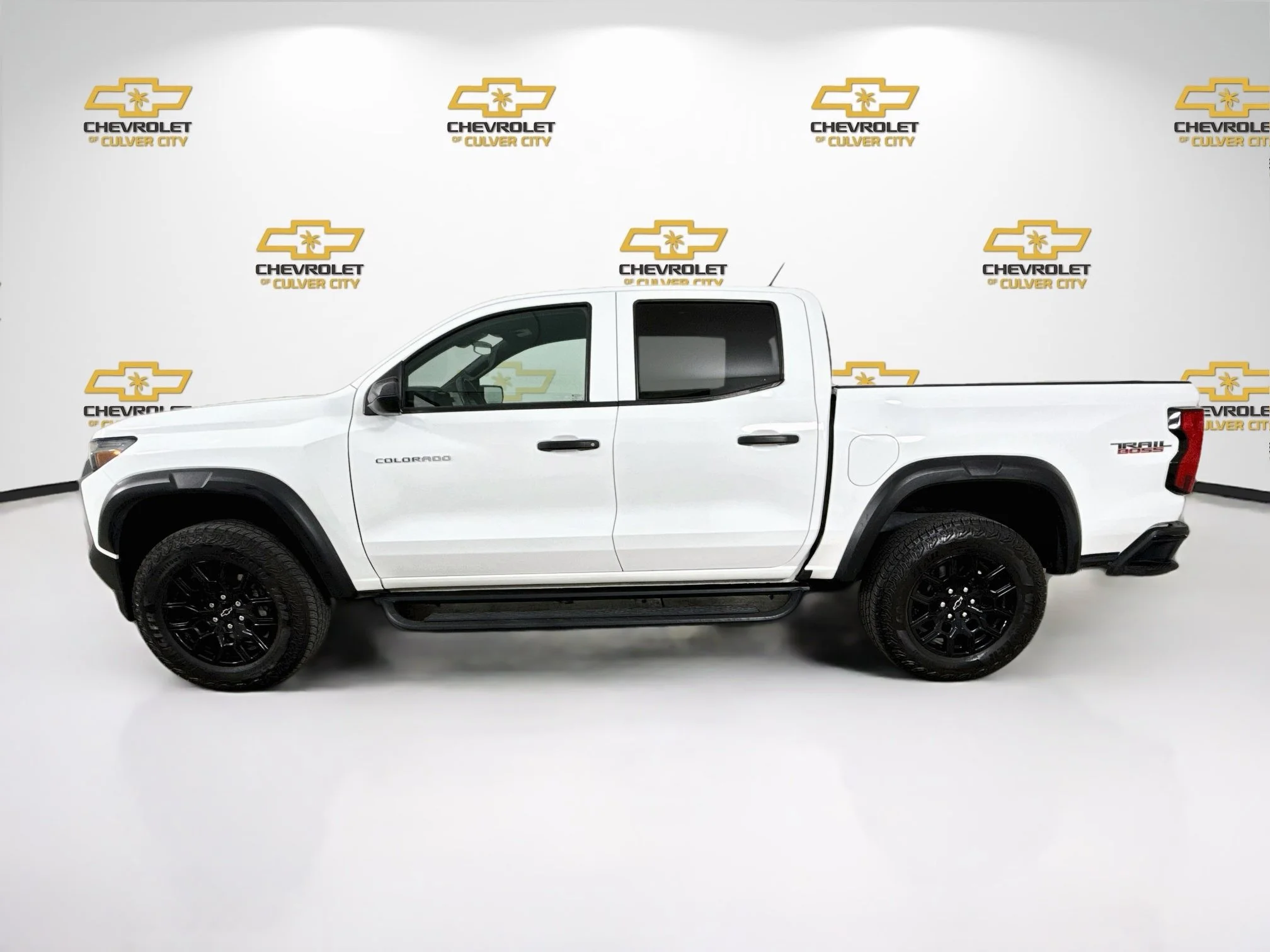 Used 2024 Summit White Chevrolet Trail Boss image 5