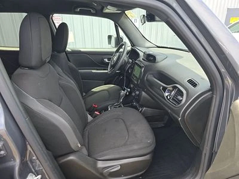 Used 2022 Gray Jeep Altitude image 8