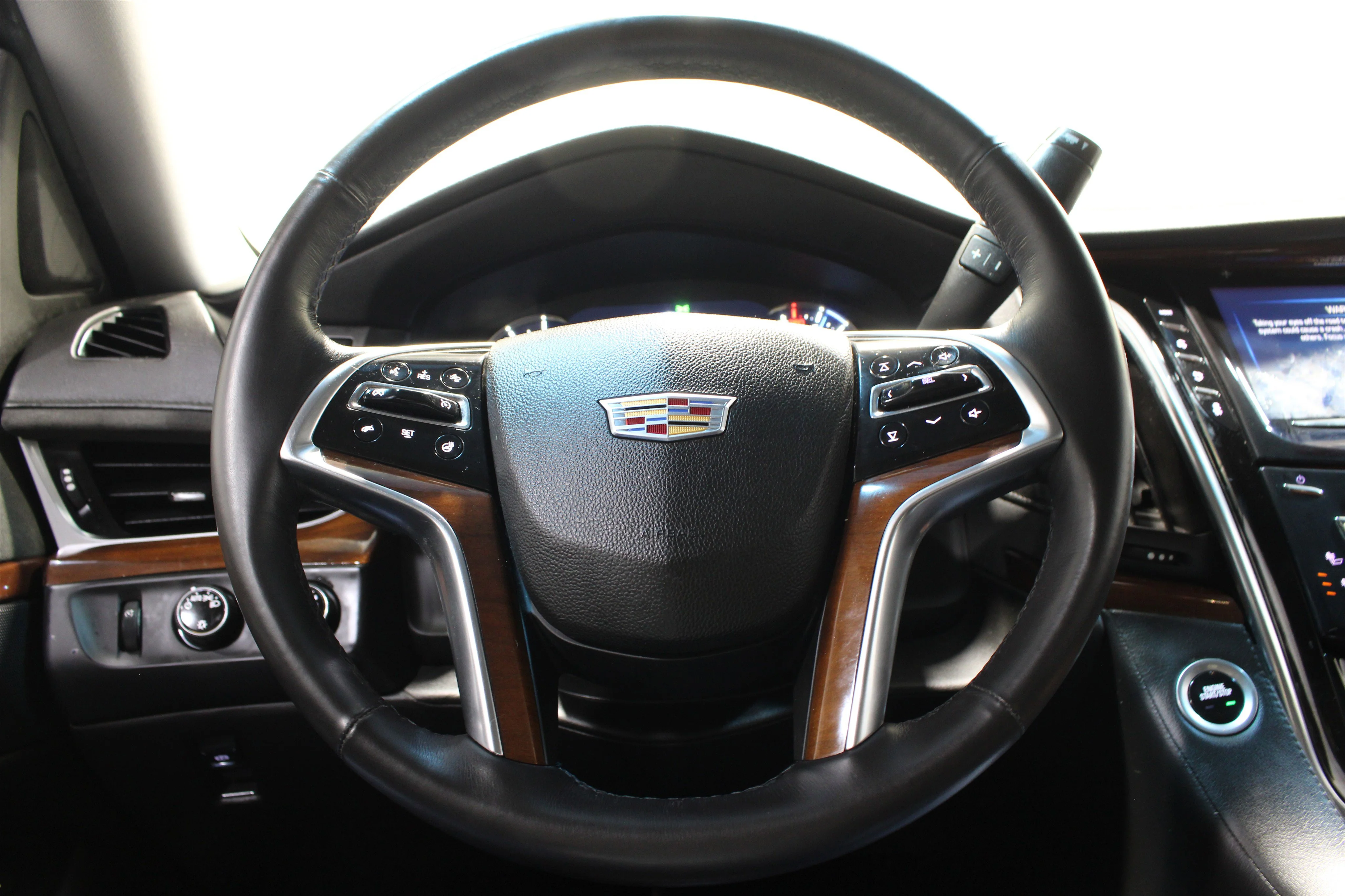 2019 Cadillac Escalade Premium Luxury - Photo 11