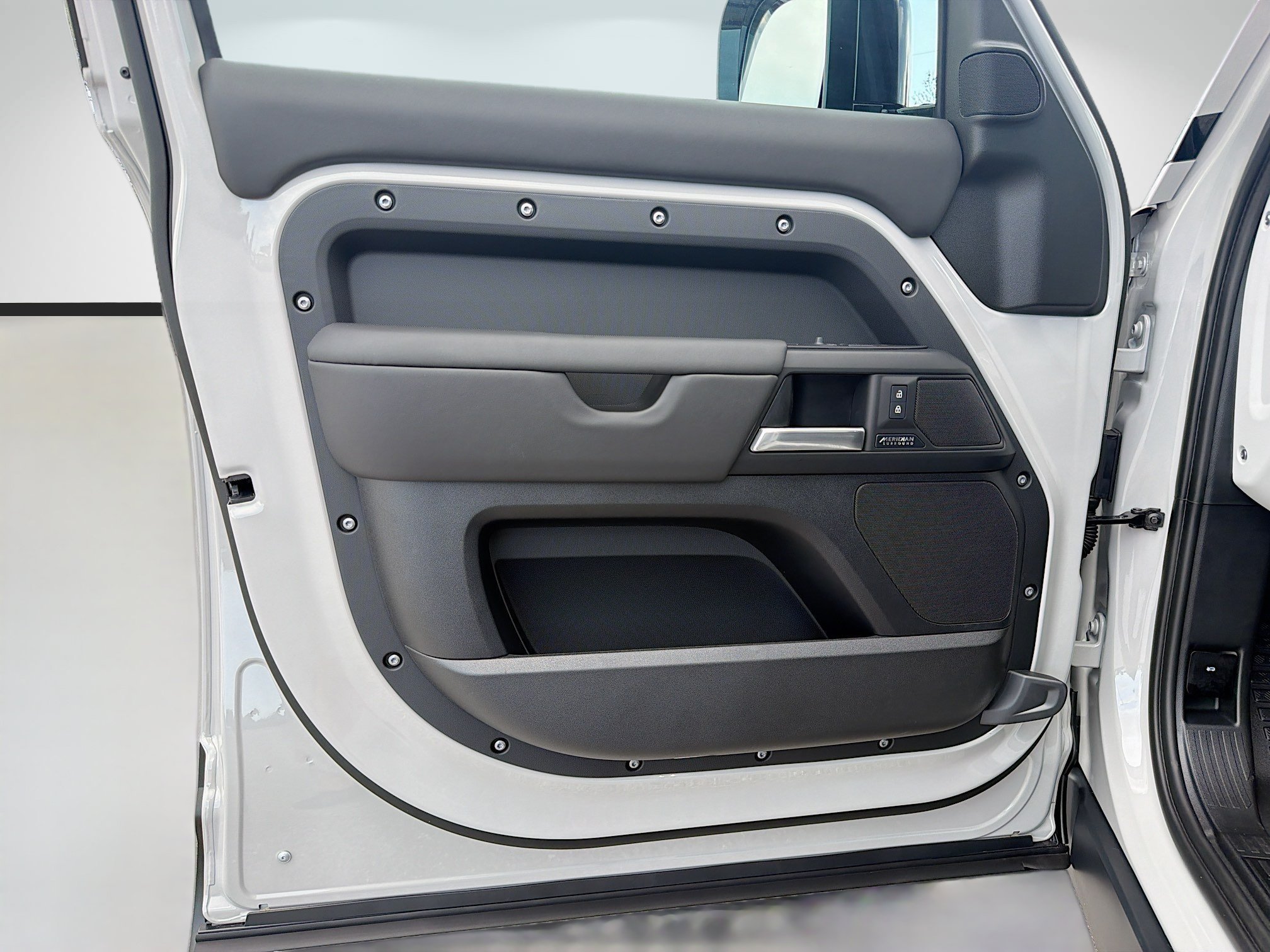 New 2026 Borasco Grey Land Rover X-Dynamic SE image 22