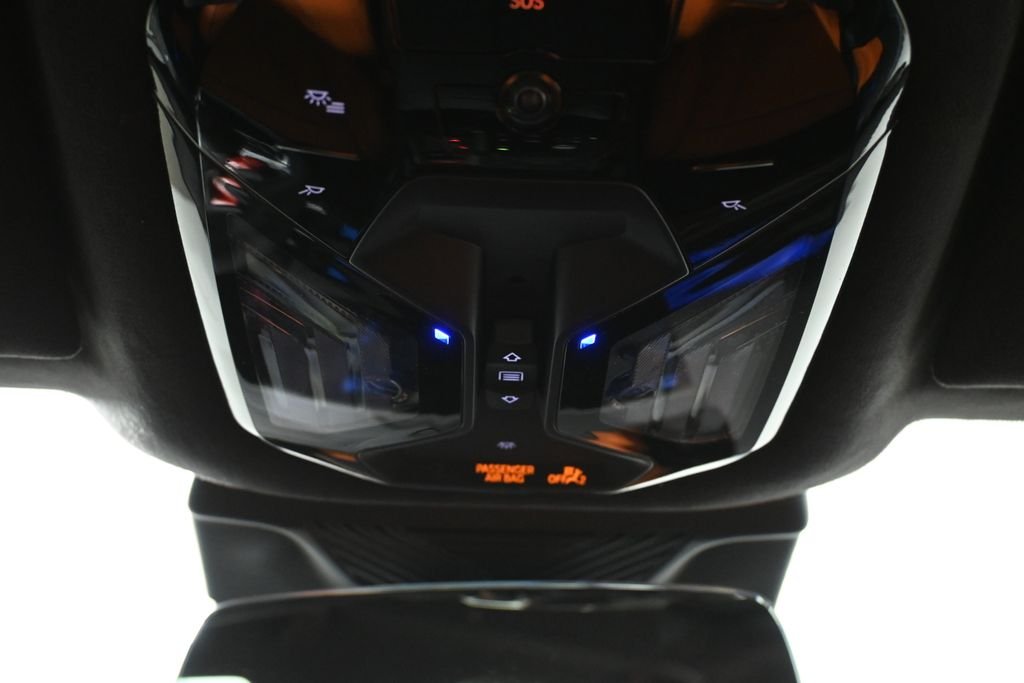 New 2026 Storm Bay Metallic BMW Base image 22