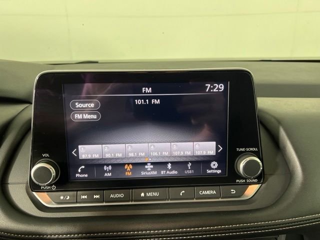 Used 2024 Gray Nissan S image 19