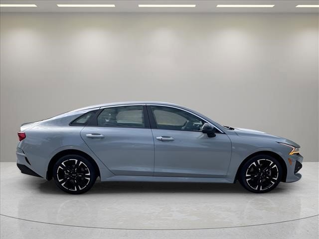 Used 2023 Wolf Gray Kia GT-Line image 6