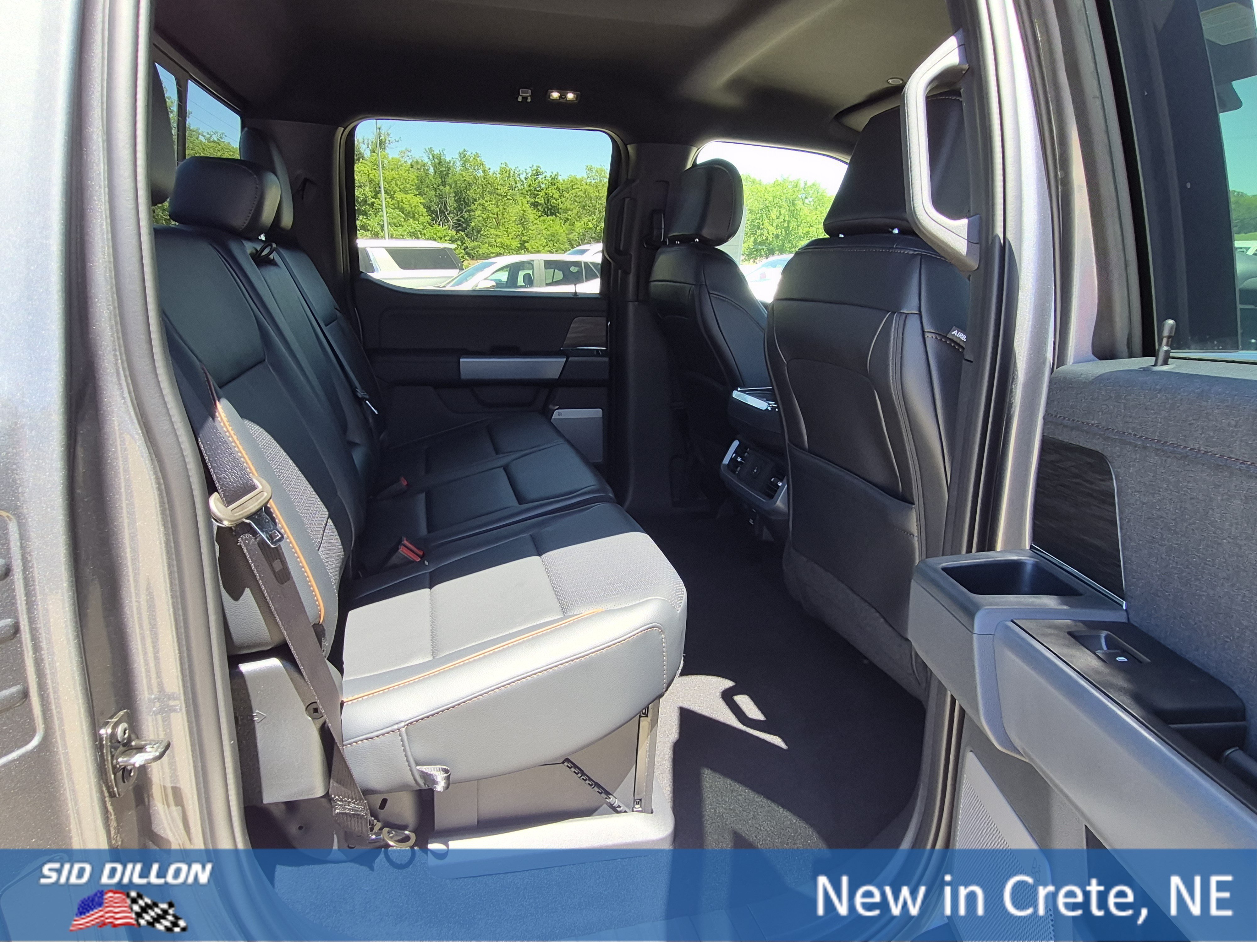New 2026 Carbonized Gray Metallic Ford LARIAT image 6