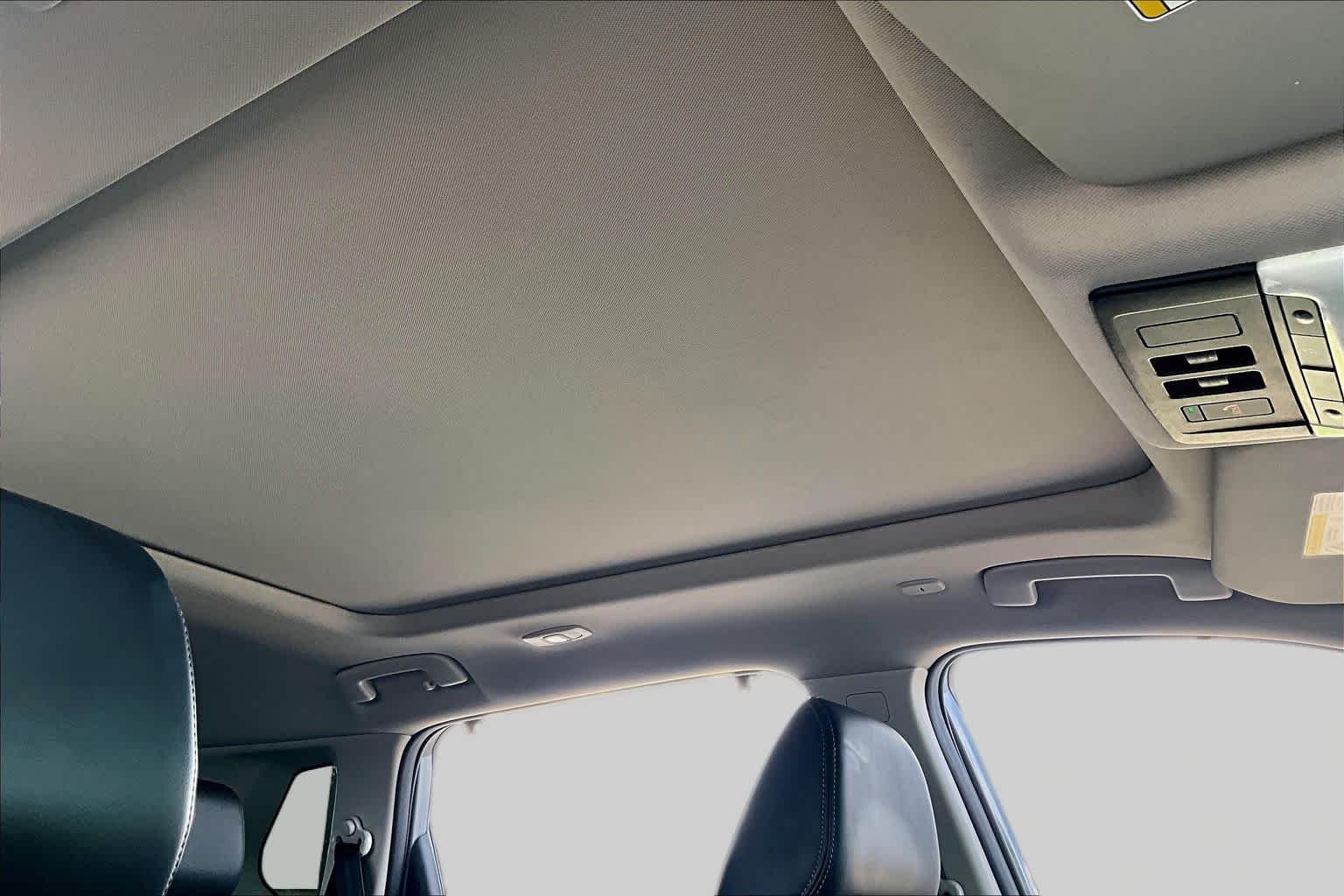 Used 2023 Boulder Gray Pearl Nissan Platinum image 13