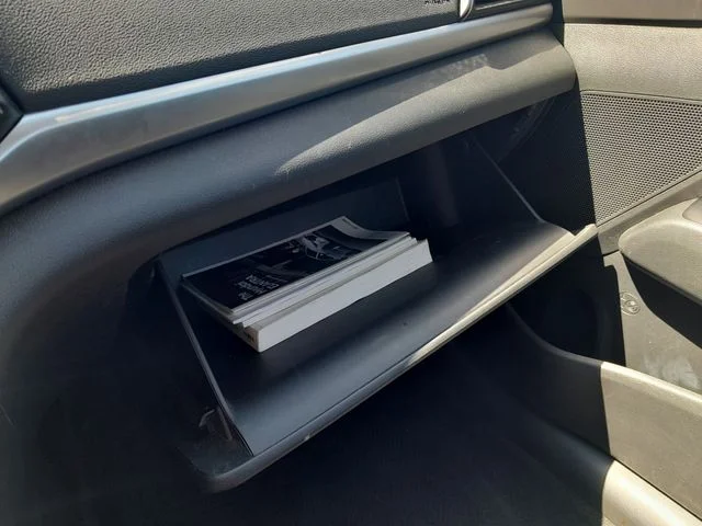 Used 2019 Gray Hyundai SE image 31