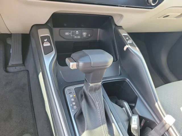 2025 Kia Sorento S - Photo 19